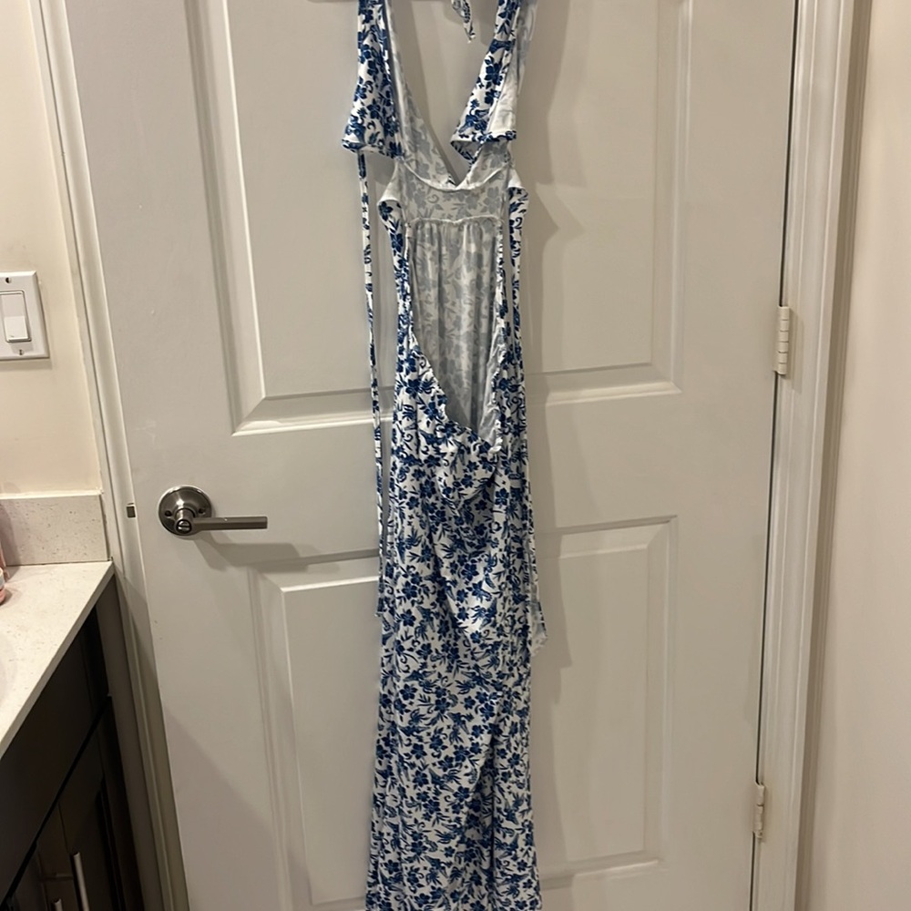 Flowy open back maxi dress